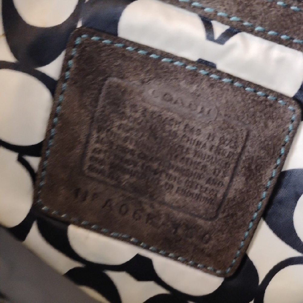 Coach Black Vintage Tote Bag - Picture 13 of 15